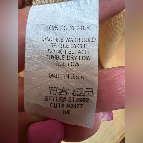 Hailey & Co. Tan Top with Ruffle Sleeves size M - Picture 3 of 6